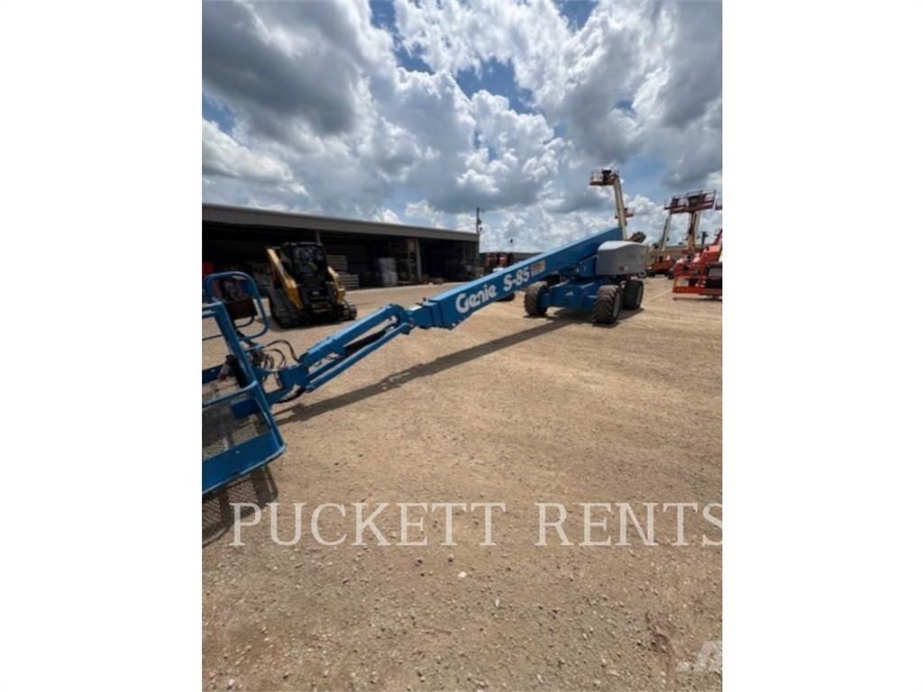 Genie S85X Articulated boom lifts