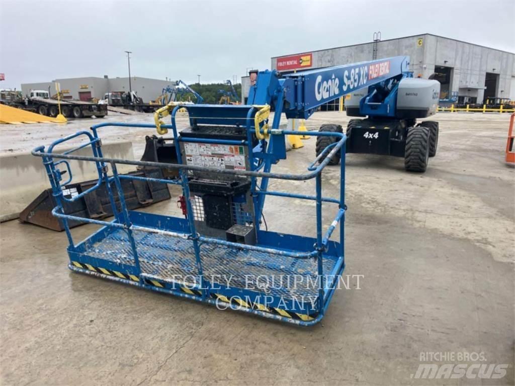 Genie S85XCD4W Articulated boom lifts