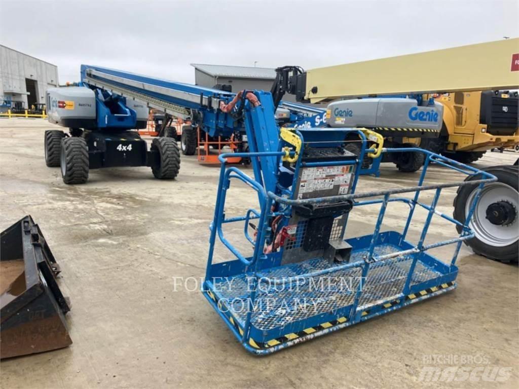 Genie S85XCD4W Articulated boom lifts