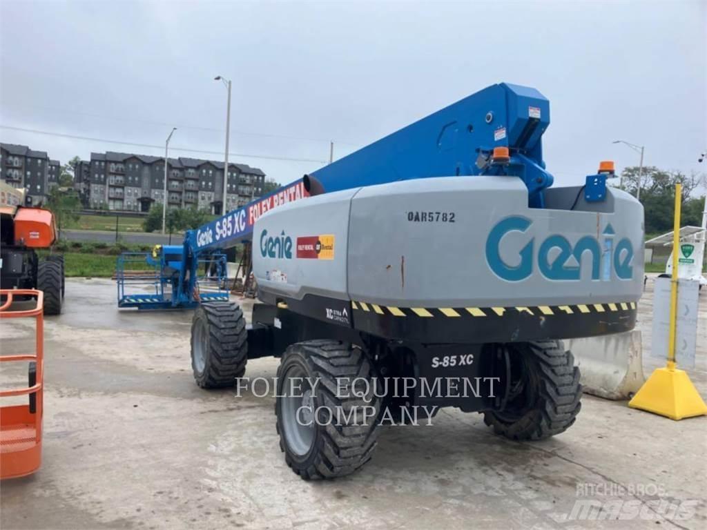 Genie S85XCD4W Articulated boom lifts