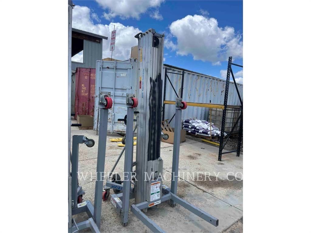 Genie SLC-24 Scissor lifts