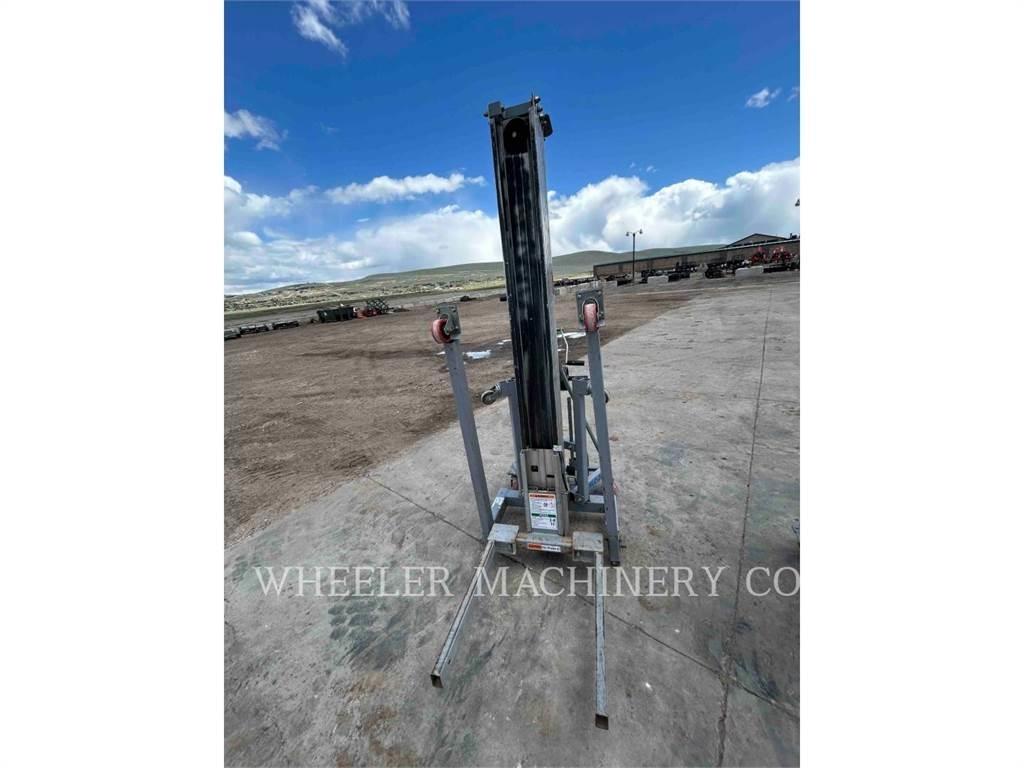 Genie SLC-24 Scissor lifts