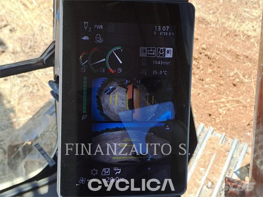 Hitachi ZX135 Crawler excavators