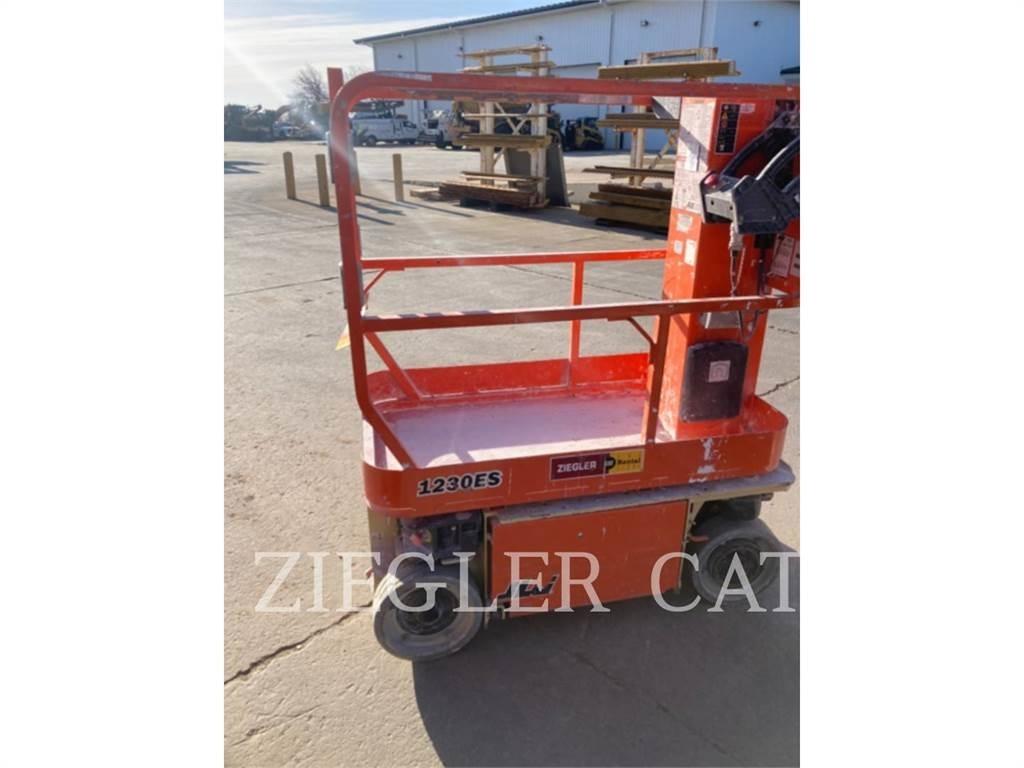 JLG 1230ES Scissor lifts