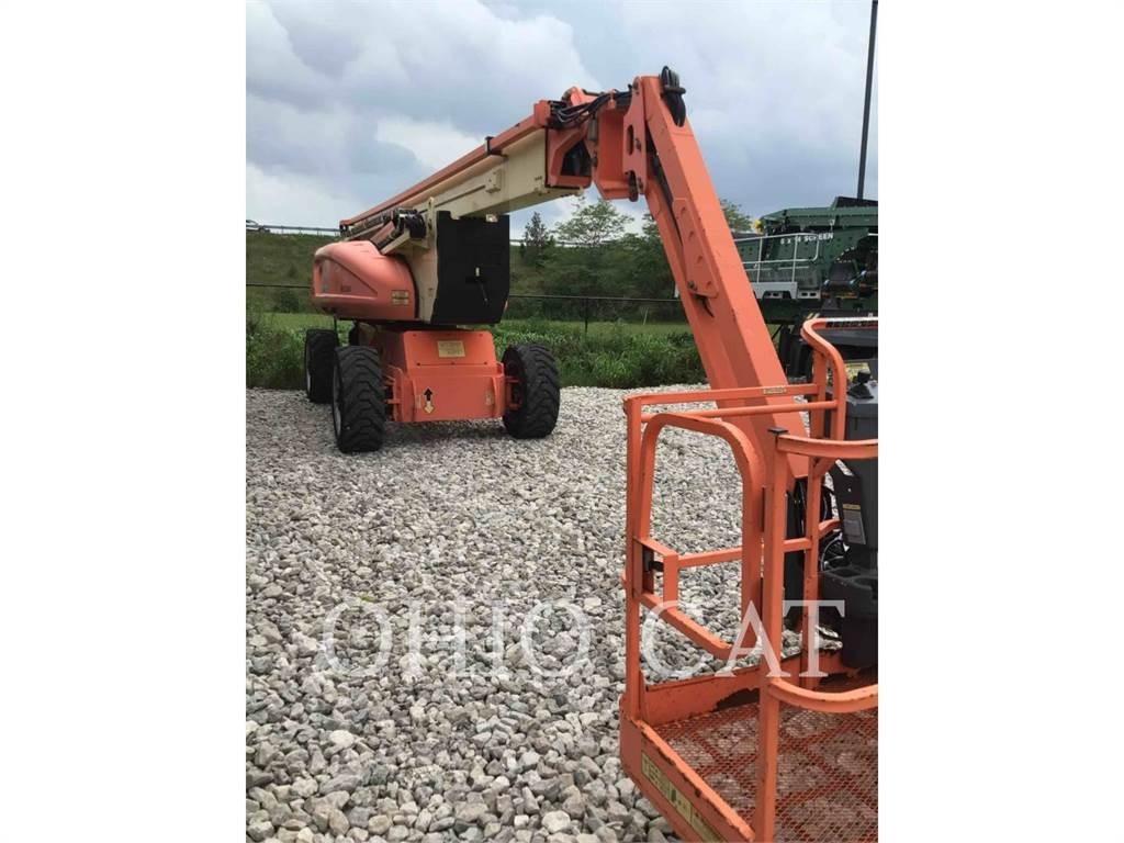 JLG 1250AJP Articulated boom lifts