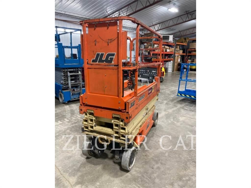 JLG 1930ES Scissor lifts