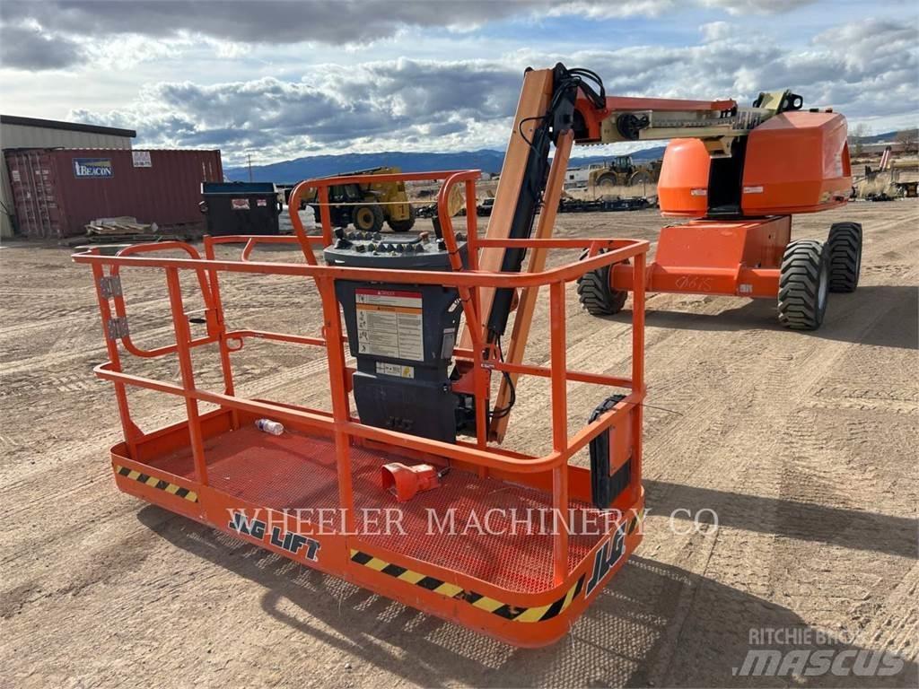 JLG 460SJ Articulated boom lifts
