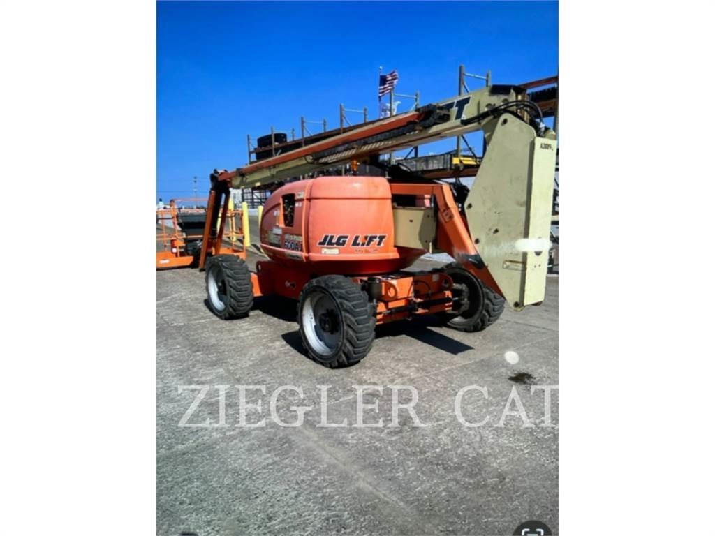 JLG 600AJ Articulated boom lifts