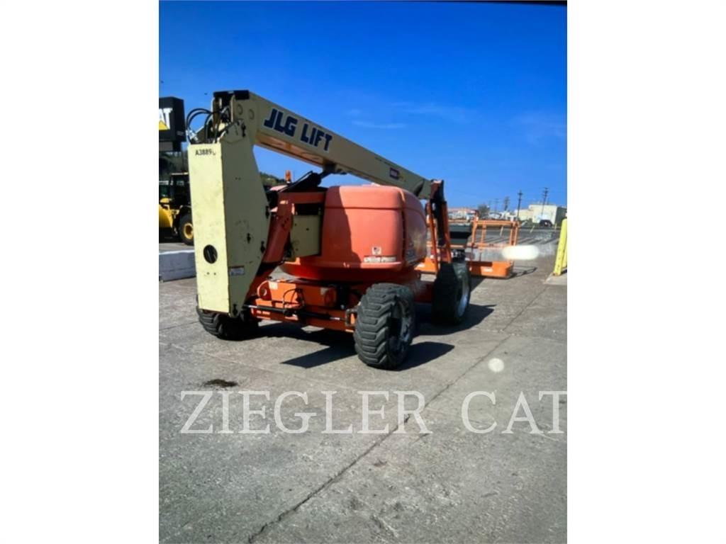 JLG 600AJ Articulated boom lifts