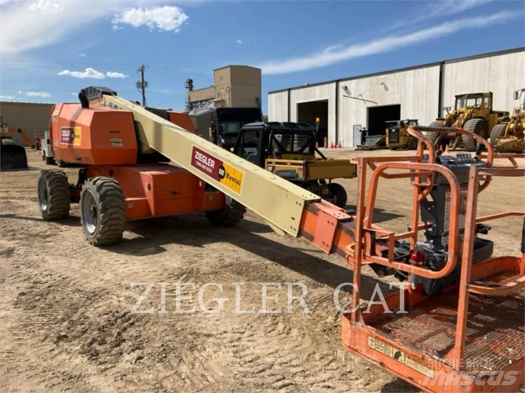 JLG 600S Articulated boom lifts