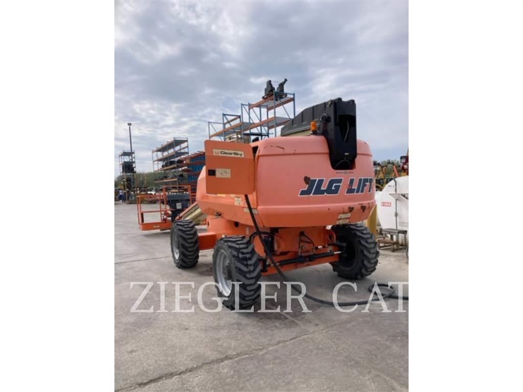 JLG 600S Articulated boom lifts
