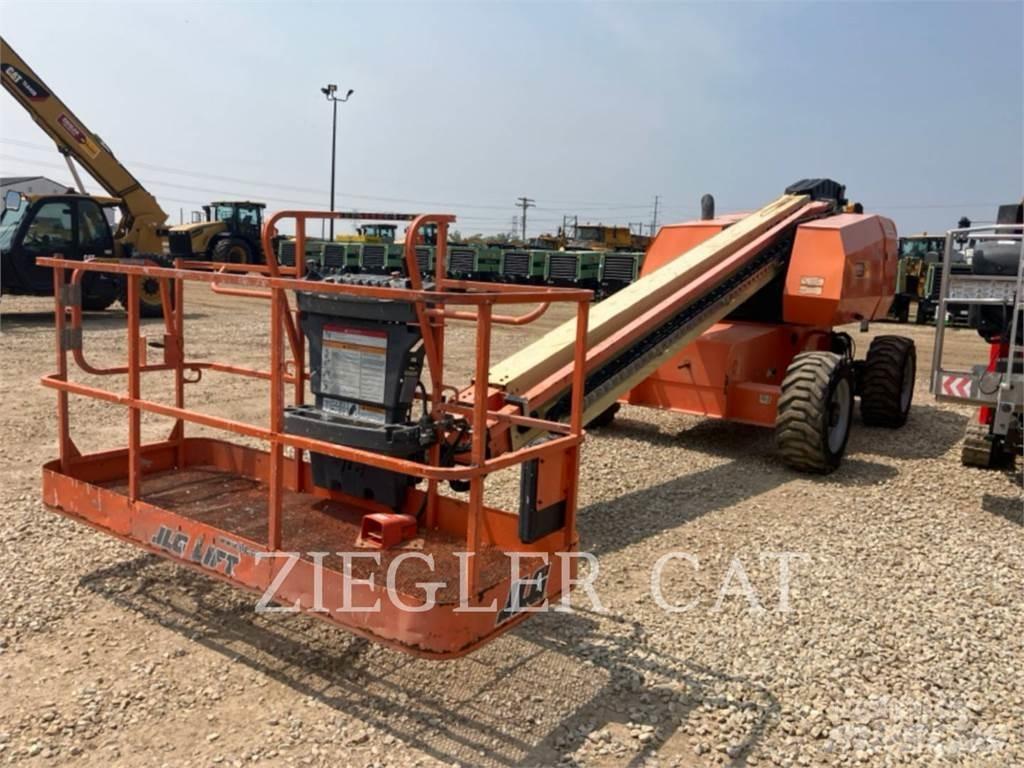 JLG 600S Articulated boom lifts