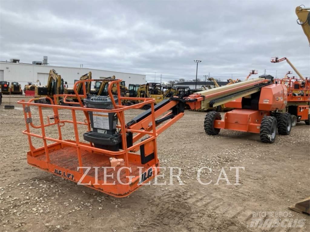 JLG 660SJ Articulated boom lifts
