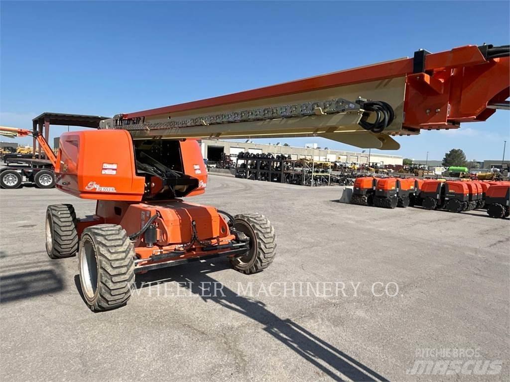 JLG 660SJ SP Articulated boom lifts