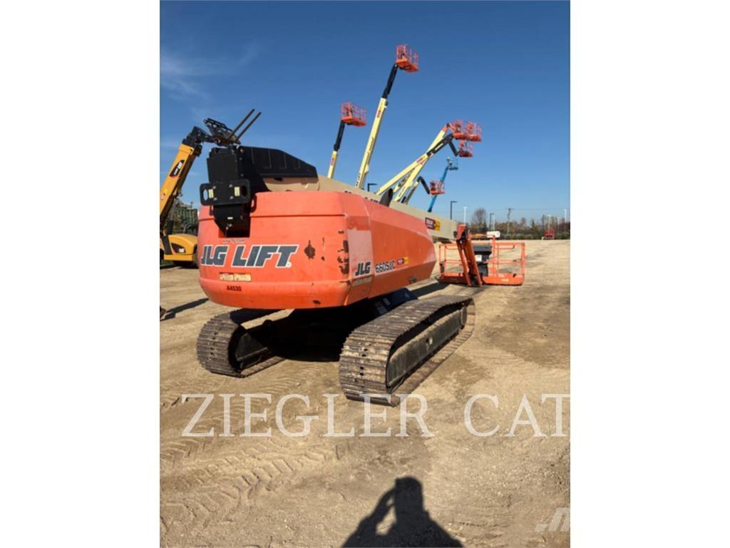 JLG 660SJC Articulated boom lifts
