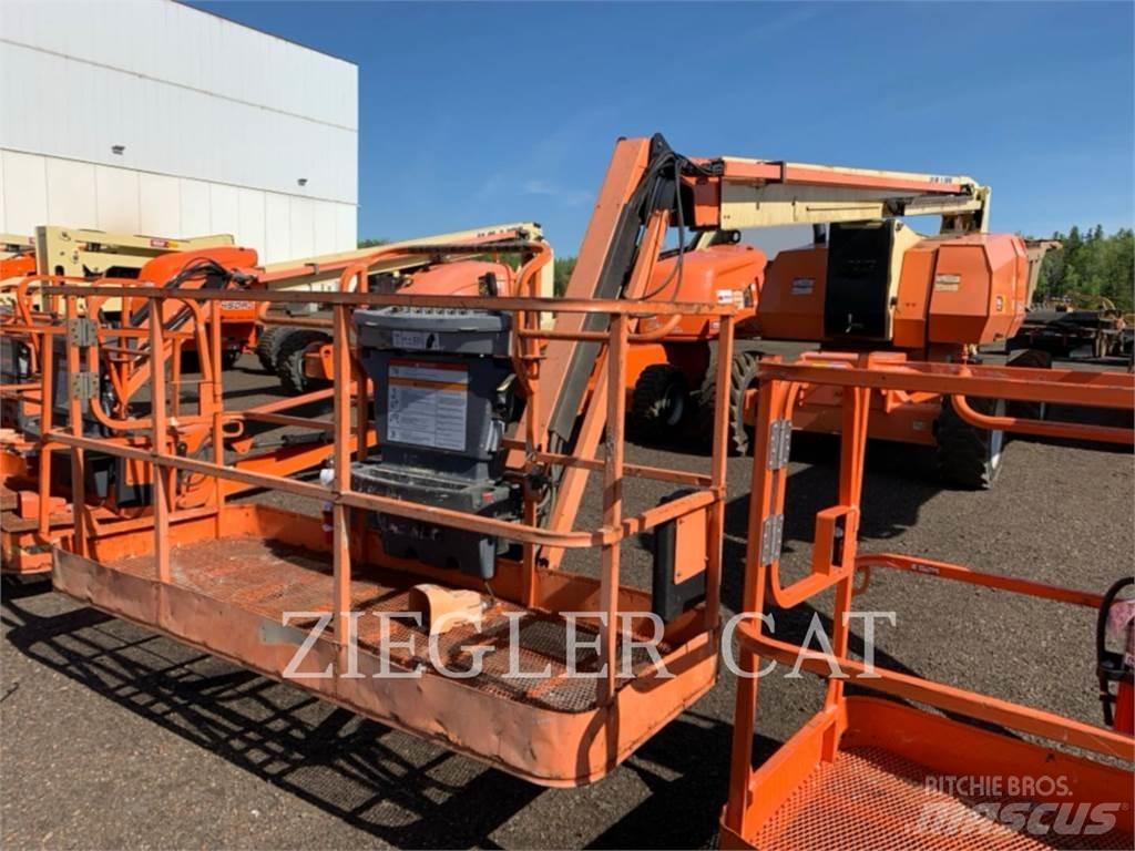 JLG 800AJ Articulated boom lifts
