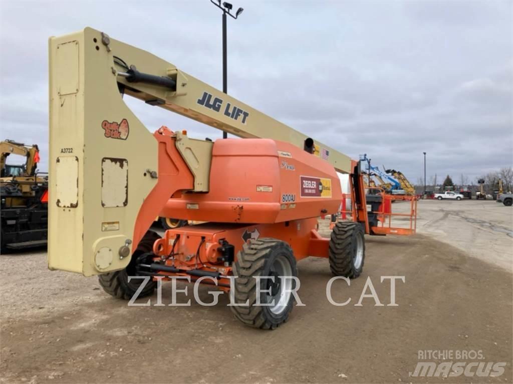 JLG 800AJ Articulated boom lifts
