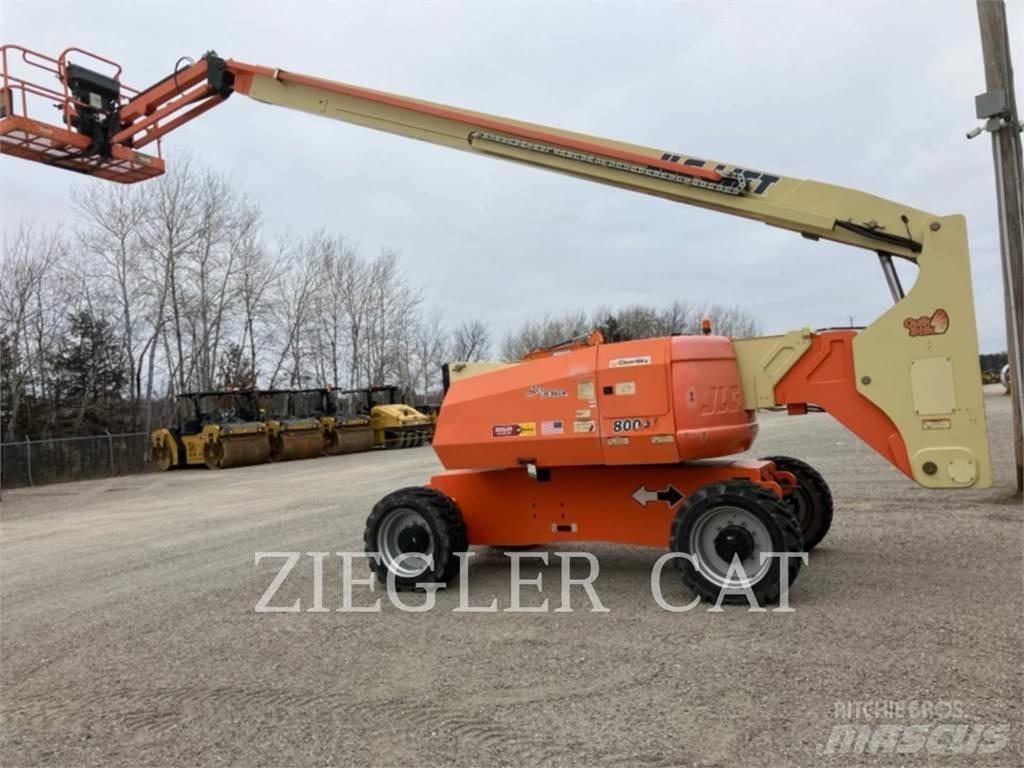 JLG 800AJ Articulated boom lifts