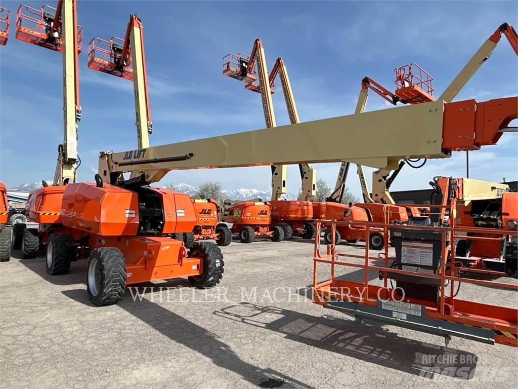 JLG 860SJ Articulated boom lifts