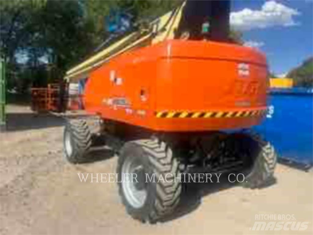 JLG 860SJ Articulated boom lifts