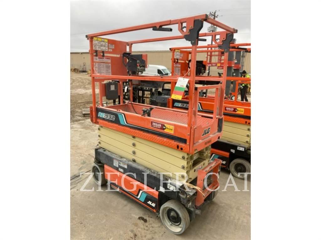 JLG AE1932 Scissor lifts