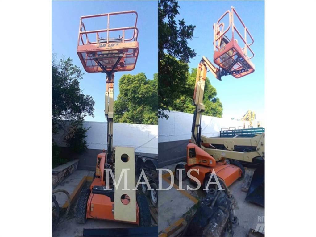 JLG E450AJ Articulated boom lifts