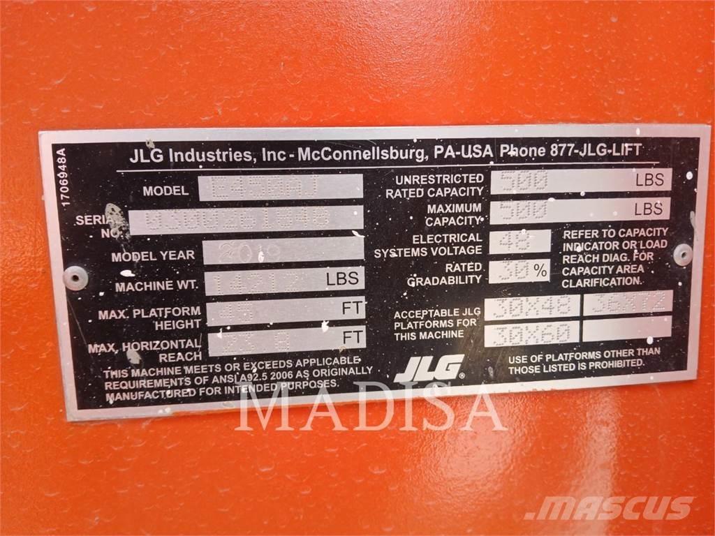 JLG E450AJ Articulated boom lifts