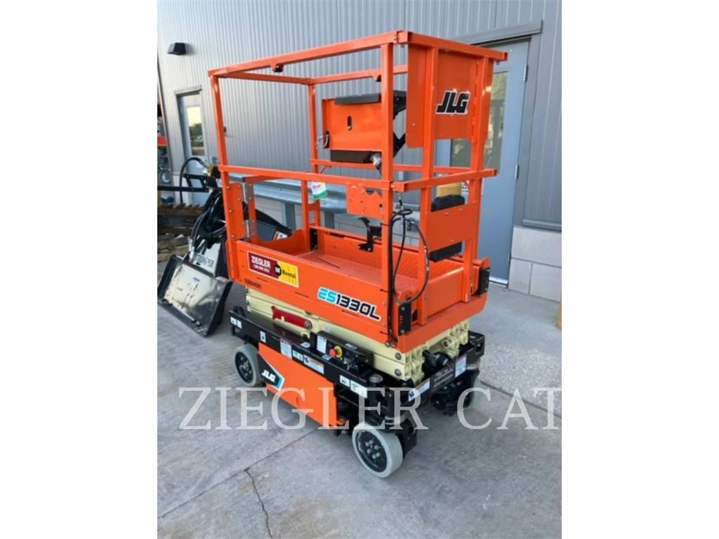JLG ES1330L Scissor lifts