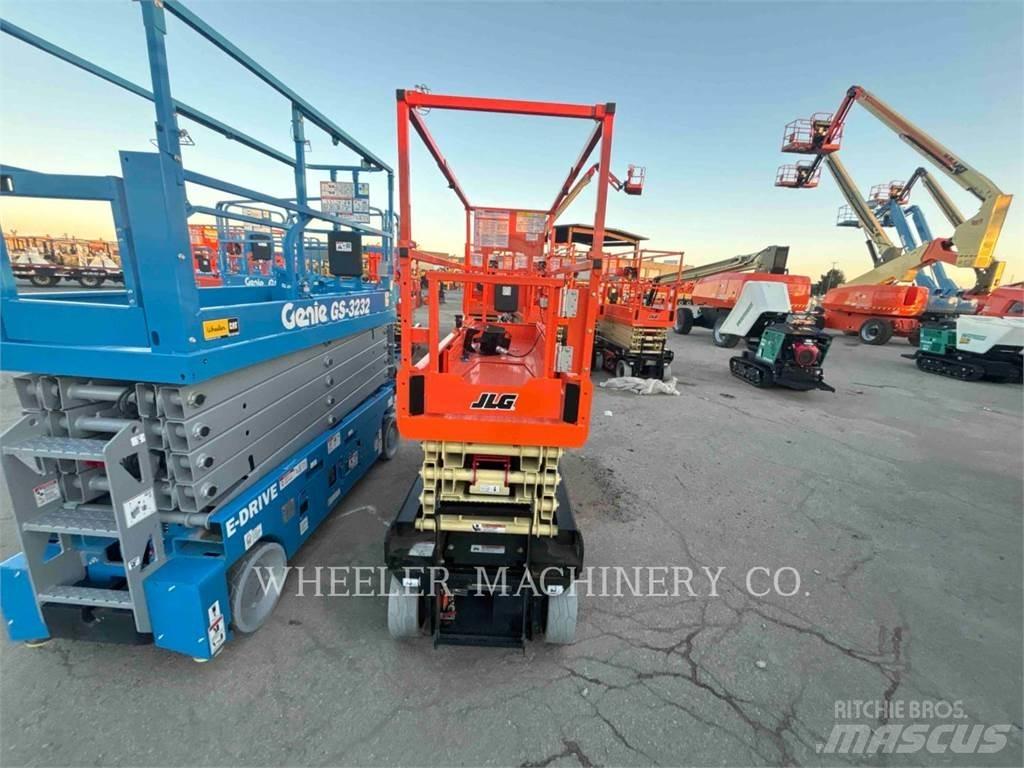JLG ES2632 Scissor lifts