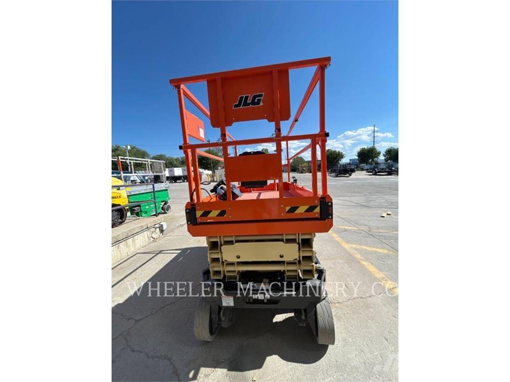 JLG ES2646 Scissor lifts