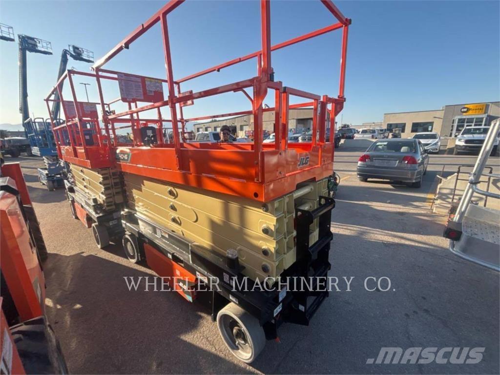JLG ES4046 Scissor lifts