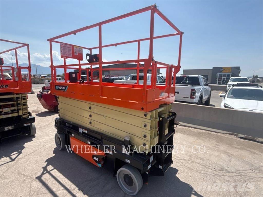 JLG ES4046 Scissor lifts