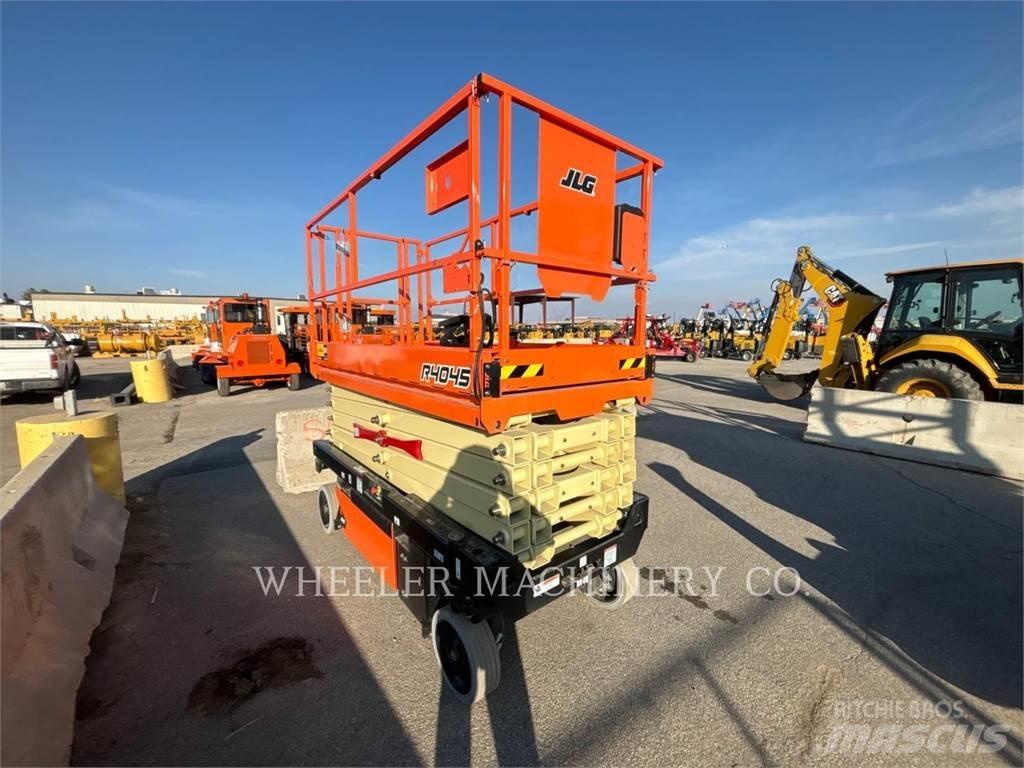 JLG R4045 Scissor lifts