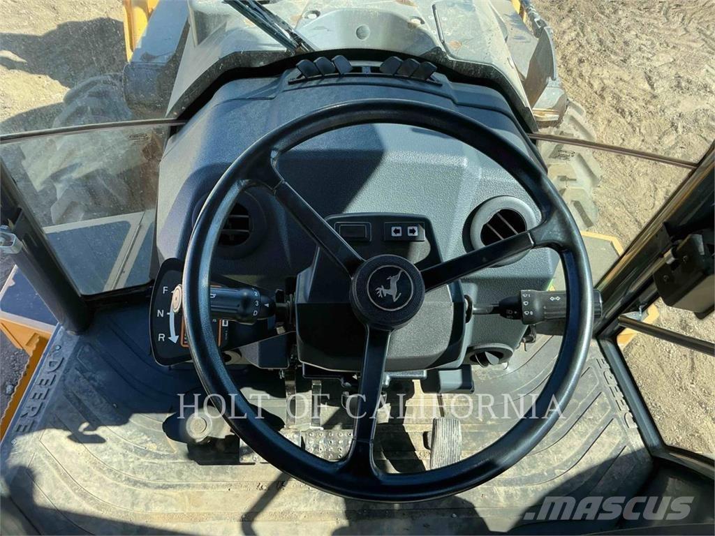 John Deere 310SL HL Backhoe