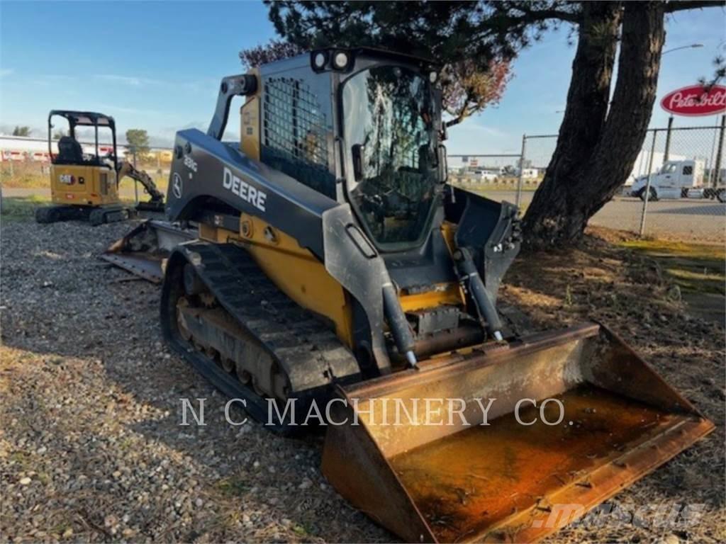 John Deere 331G Skid steer loaders