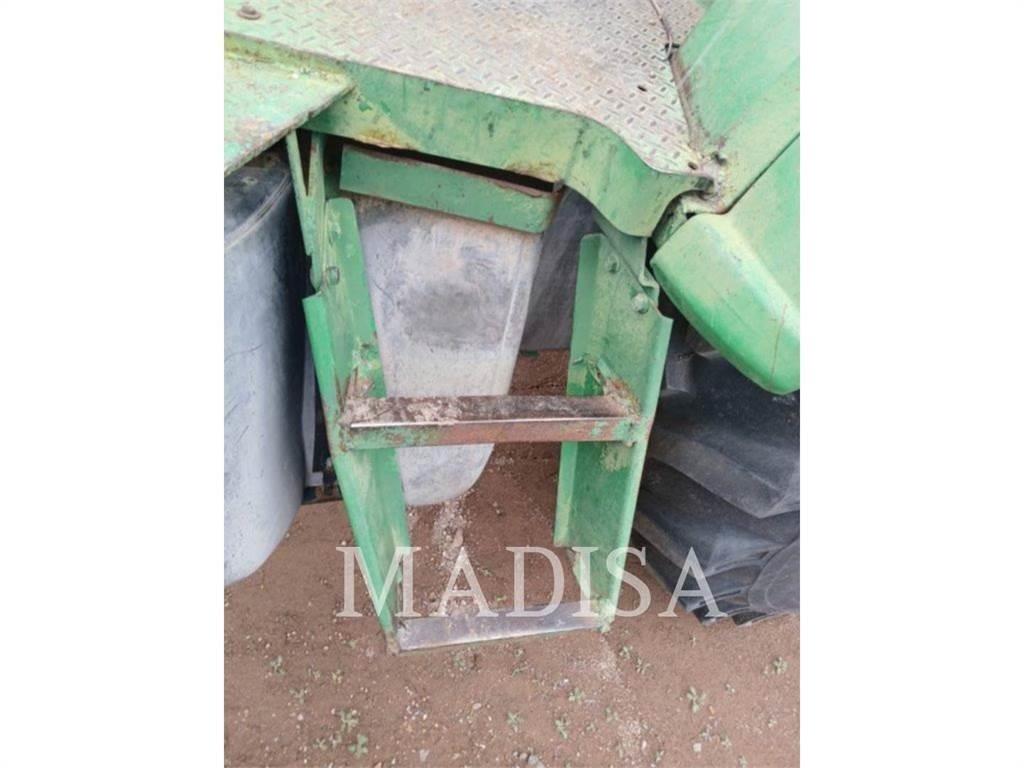 John Deere 6415 Tractors