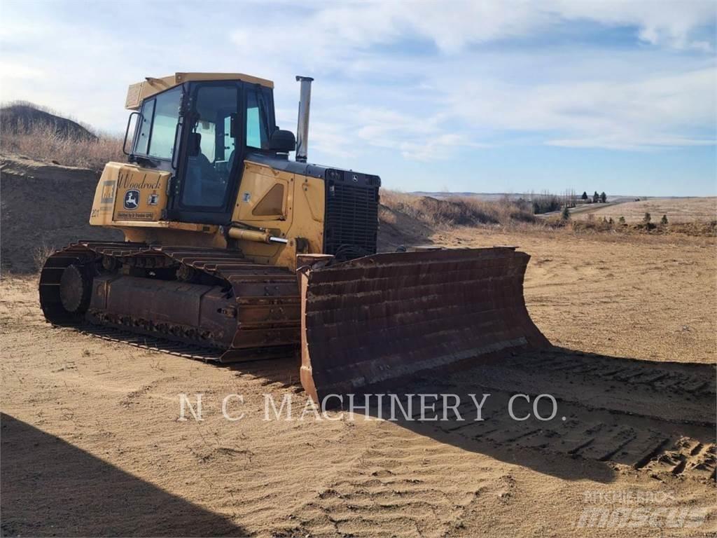 John Deere 750J LGP Crawler dozers