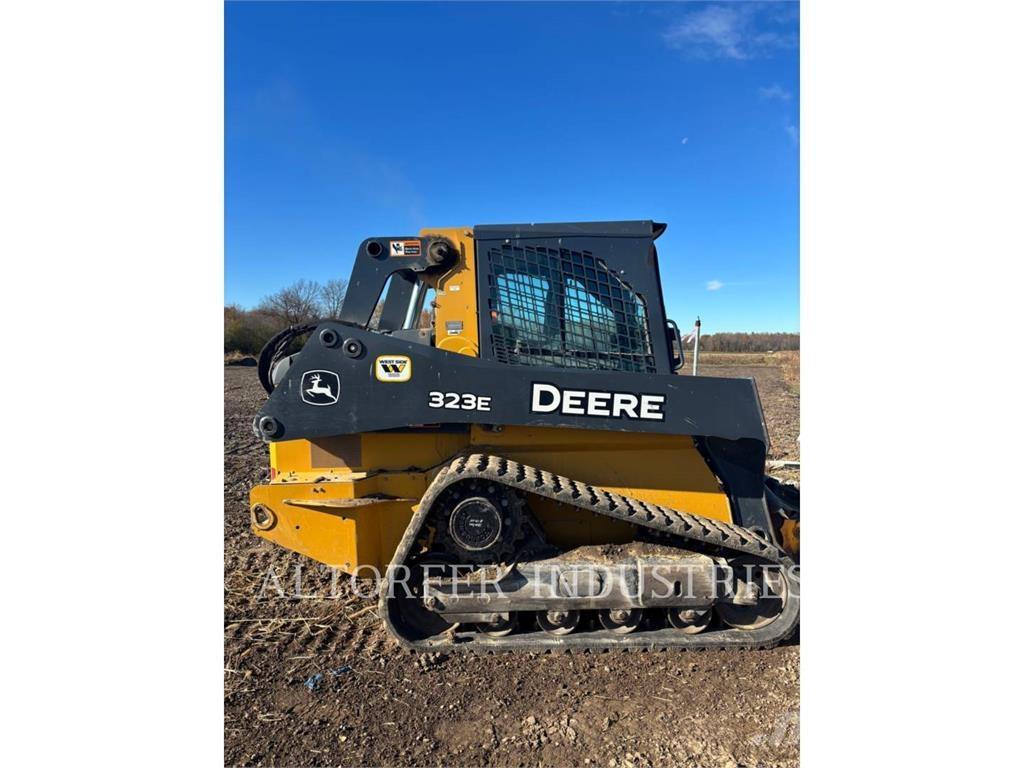John Deere & CO. 323E Skid steer loaders