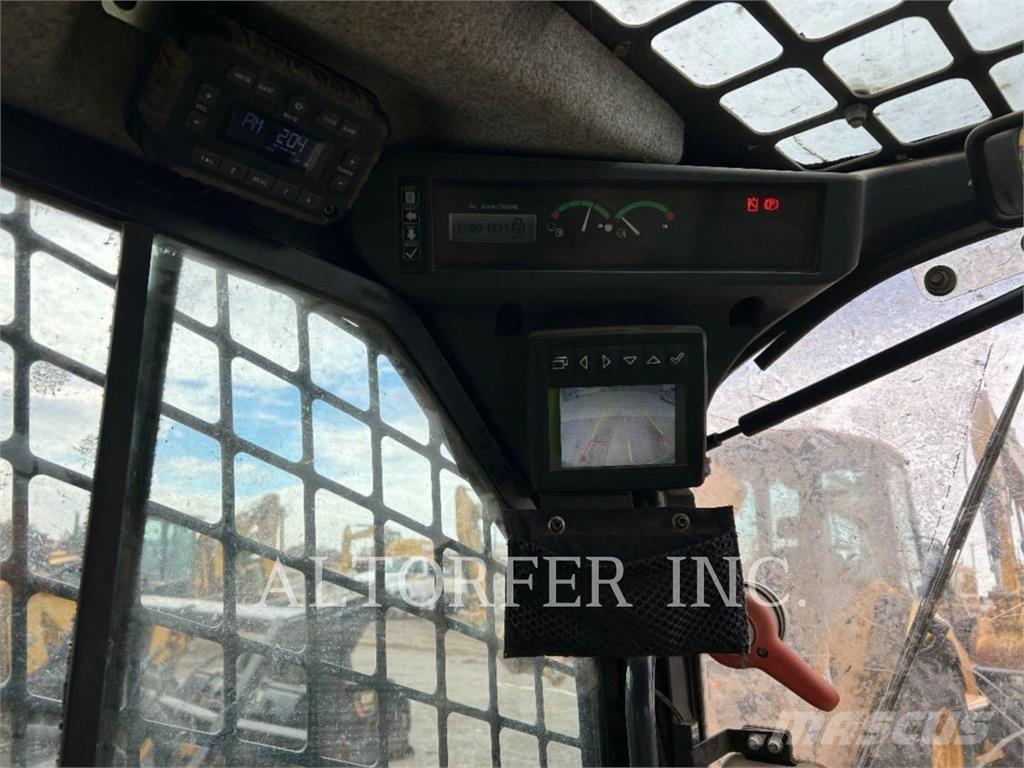 John Deere & CO. 325G Skid steer loaders