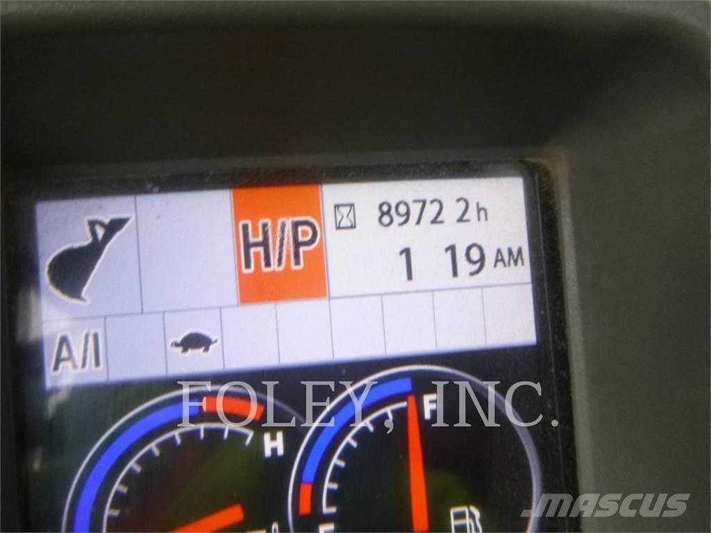 John Deere & CO. 470G Crawler excavators