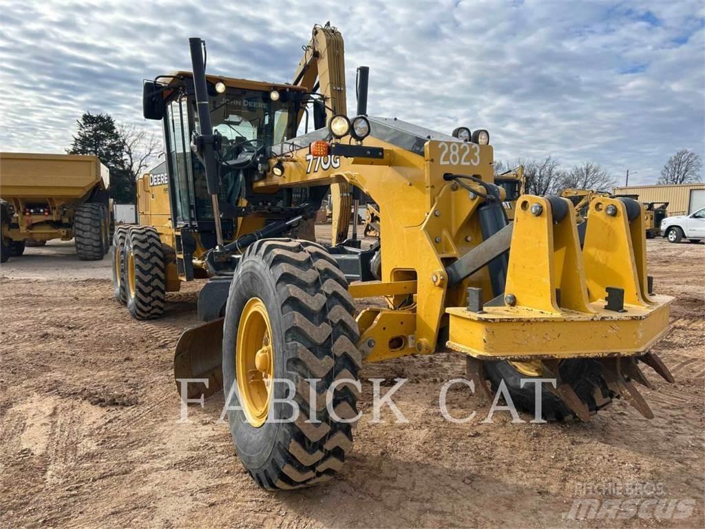 John Deere & CO. 770G Graders