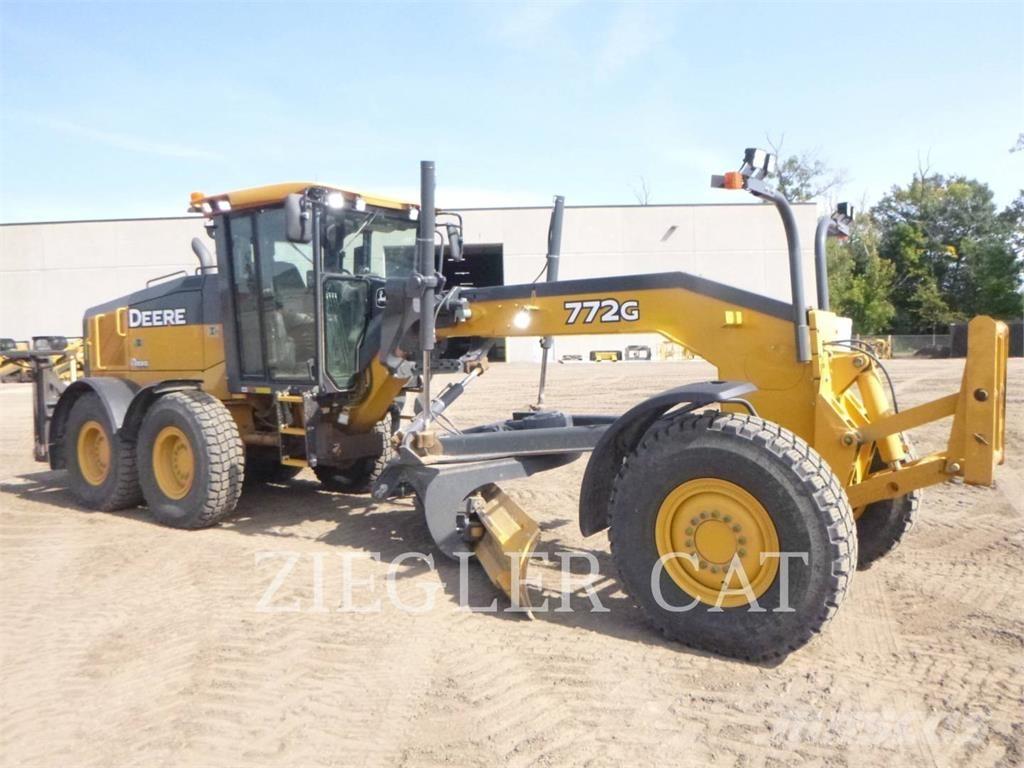 John Deere & CO. 772G Graders