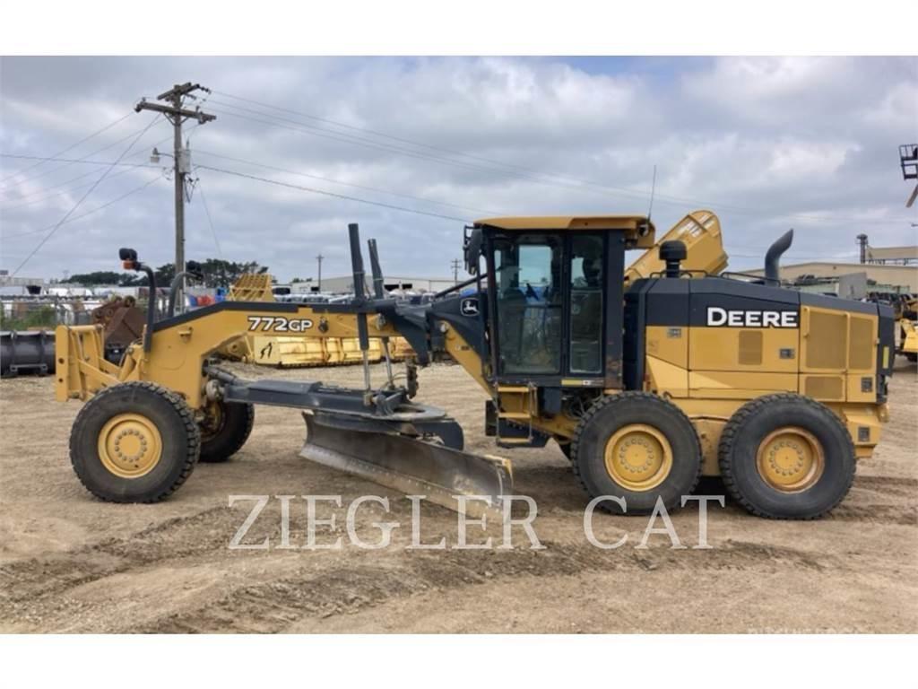 John Deere & CO. 772GP Graders