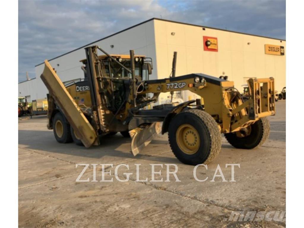 John Deere & CO. 772GP Graders