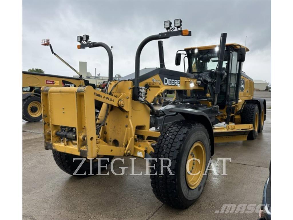 John Deere & CO. 872GP Graders