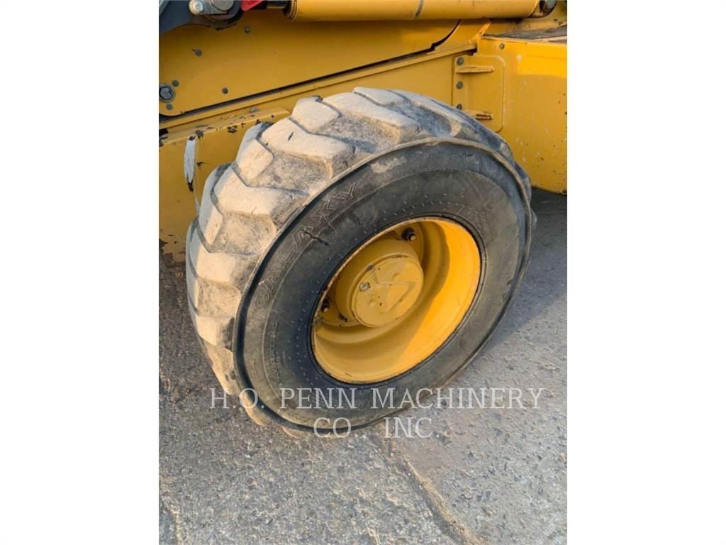 John Deere JD710D Backhoe