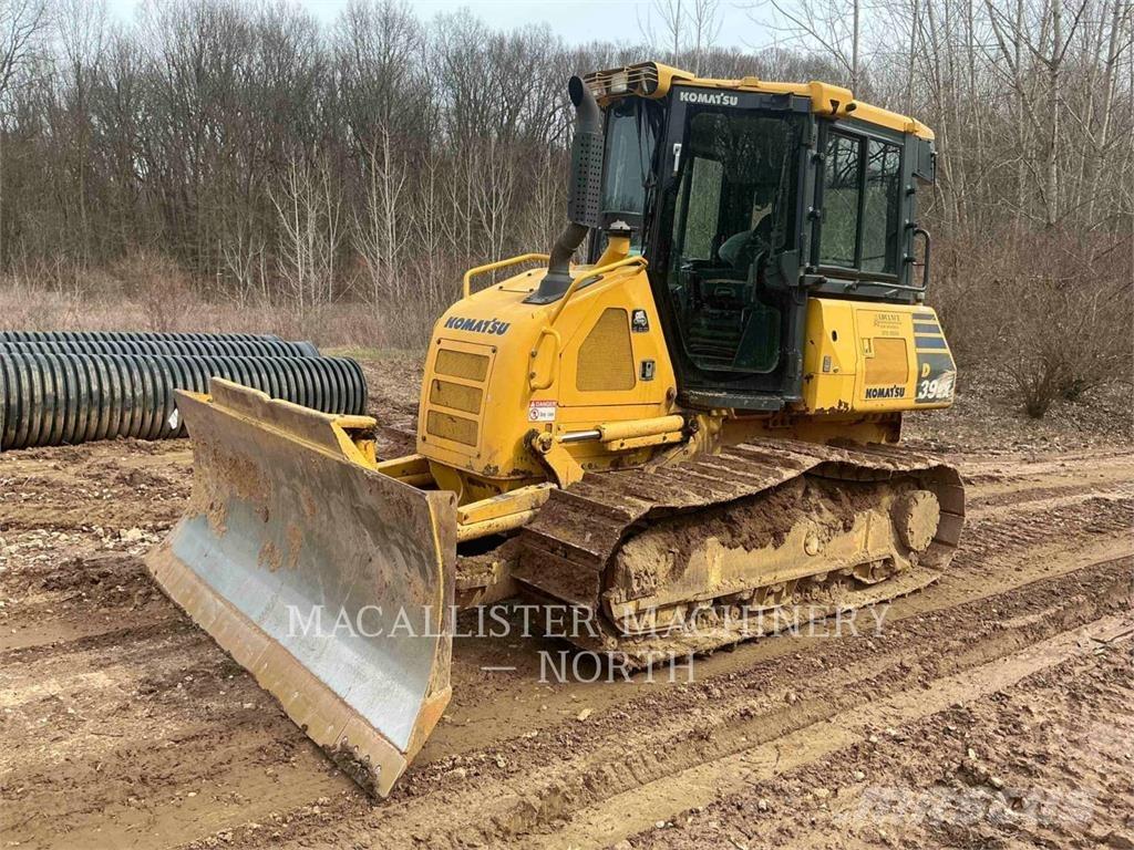 Komatsu D39EX-24 Crawler dozers