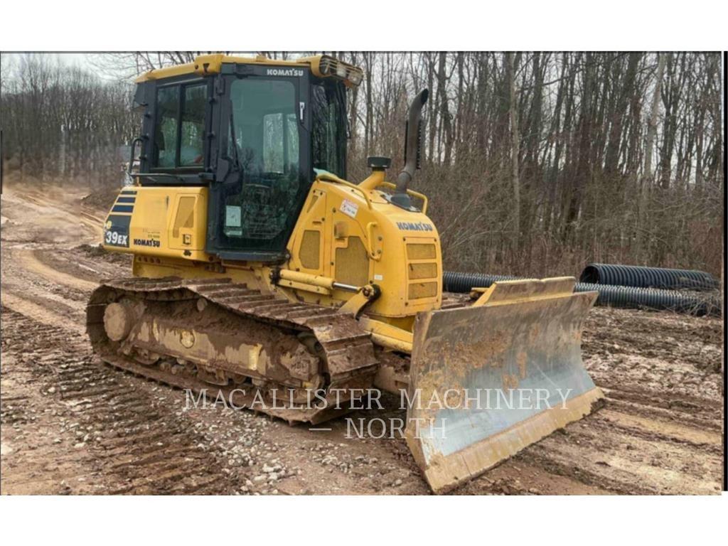 Komatsu D39EX-24 Crawler dozers