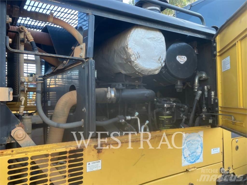 Komatsu GD555-5 Graders