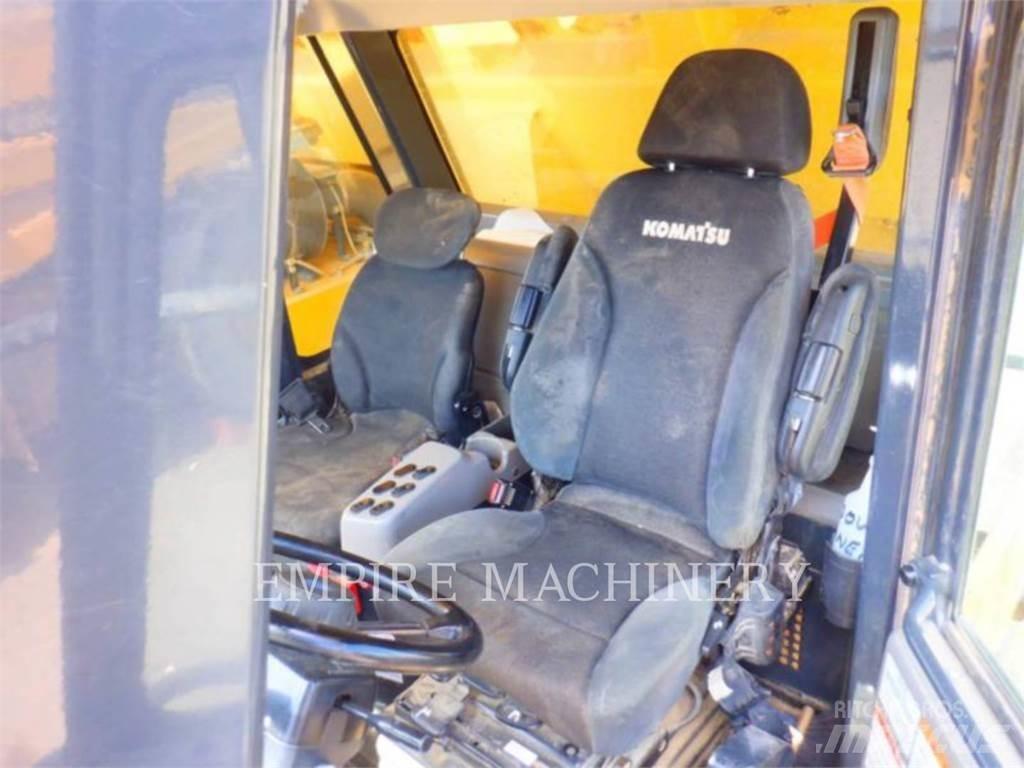 Komatsu HD785-8 Articulated Haulers
